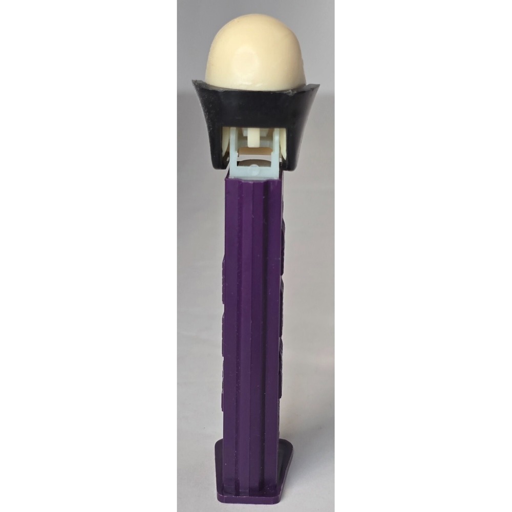 VINTAGE PEZ "DR. SKULL" RARE PURPLE DISPENSER WITH FEET COLLECTIBLE EUC - Picture 2 of 5